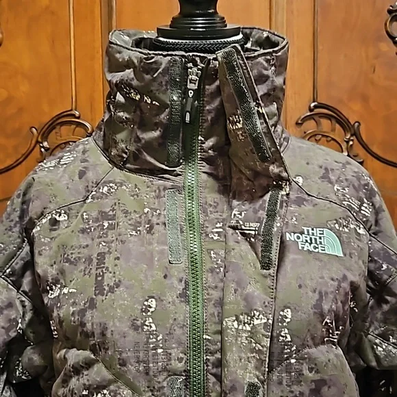 The North Face Cryptic Camo600 Down CountSnowboarding